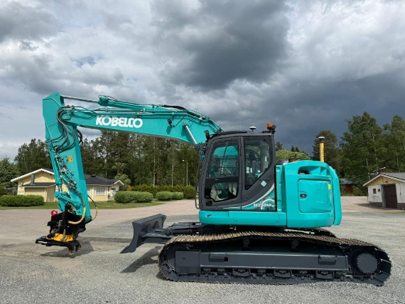 Kobelco SK230SRLC-5 PUSKULEVYLLÄ + RASVARI + LÄMMTIN + EC2
