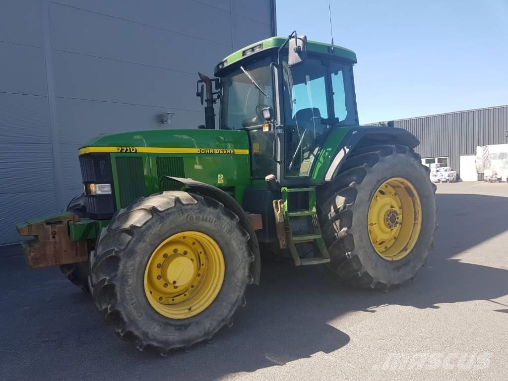 Brukte John Deere 7710 traktor til salgs