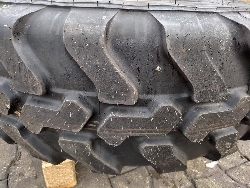 Mitas Reifen 335/80R20 Rad vom Atlas AR60, Reifen, Baumaschinen