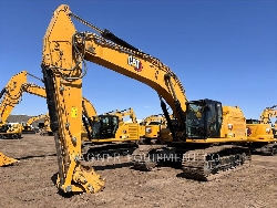 CAT 352, Excavadoras de cadenas, Construcción