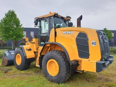 Hyundai 940 s