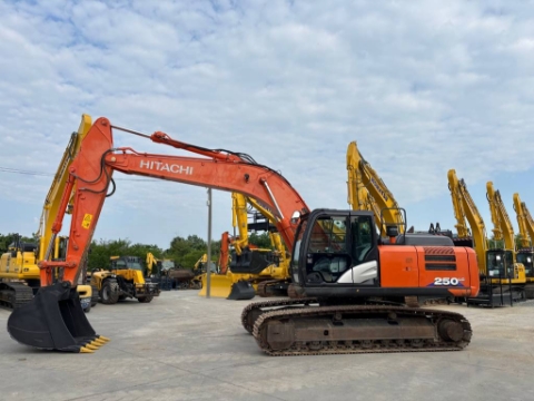 Crawler excavators - Construction equipment - Komatsu Used Equipment