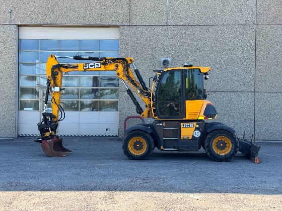 Excavators - Construction equipment - Volvo CE EMEA Used