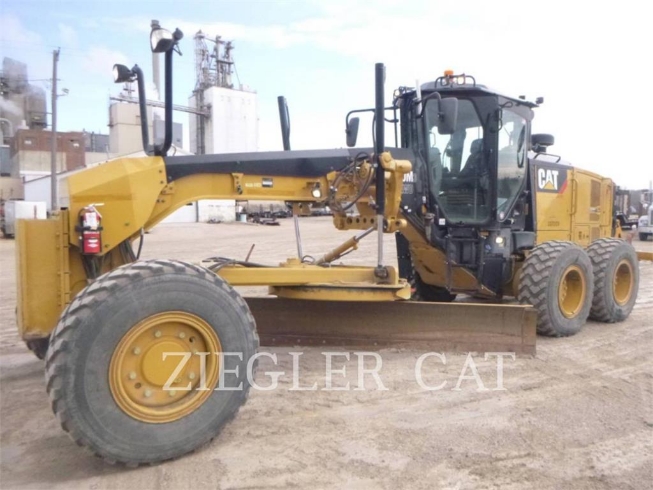 鉱業用モータ・グレーダ - CATERPILLAR WORLDWIDE