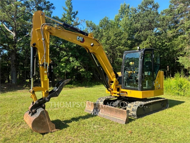 大型油圧ショベル12t以上（パワーショベル・ユンボ） - CATERPILLAR