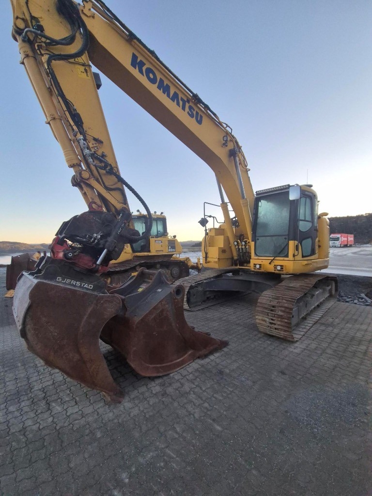 Komatsu PC 228 USLC-11 – bilde 1