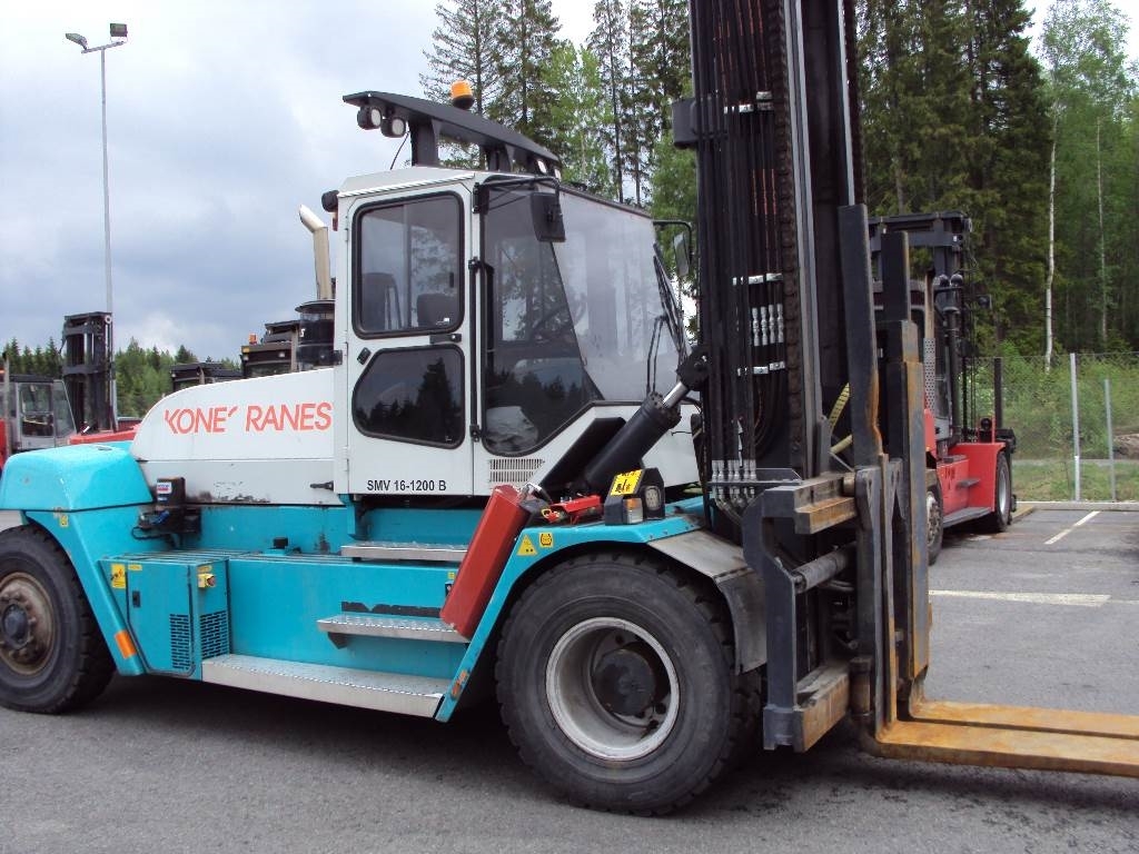 konecranes-smv-16-1200b-diesel-trucks-material-handling-kalmar