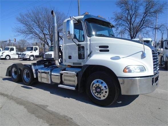 Mack PINNACLE CXU613