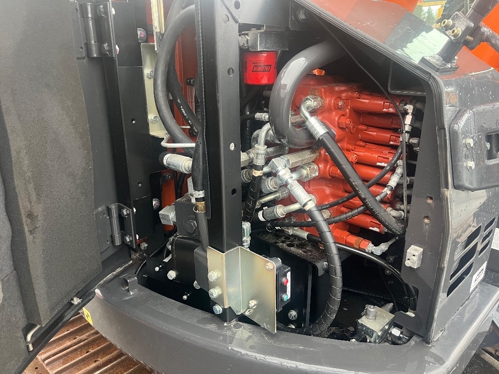 hitachi-zx-85-engcon-3-kauhaa,25deb292