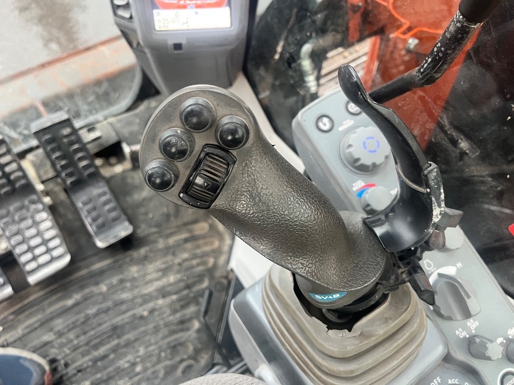 hitachi-zx-85-engcon-3-kauhaa,d8ab7564