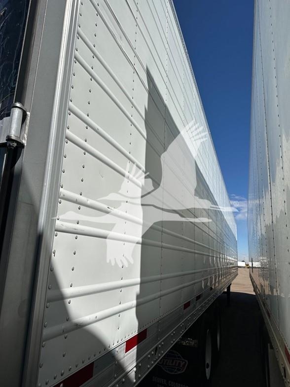 Reefer Air Ride Cimc 53' AIR RIDE REEFER W TK S-700, SST SWING DOORS