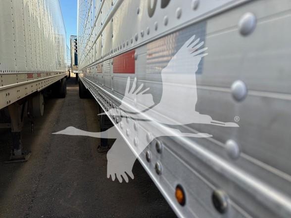 Reefer Air Ride Cimc 53' AIR RIDE REEFER W TK S-700, SST SWING DOORS