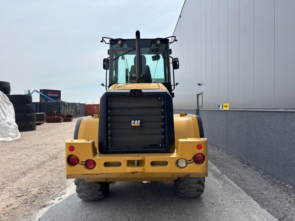 CAT 918 M