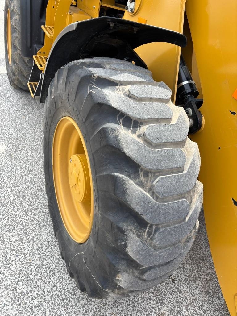 CAT 918 M