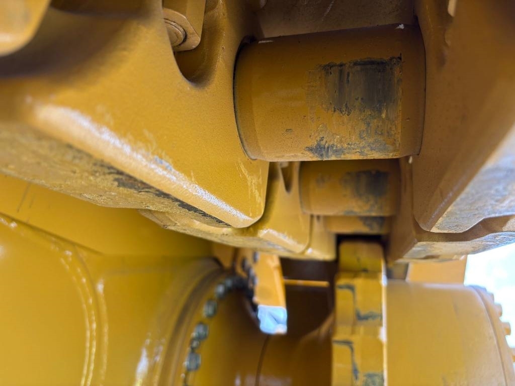 CAT D 8 - D 8 GC - D 8 T - D 8 R
