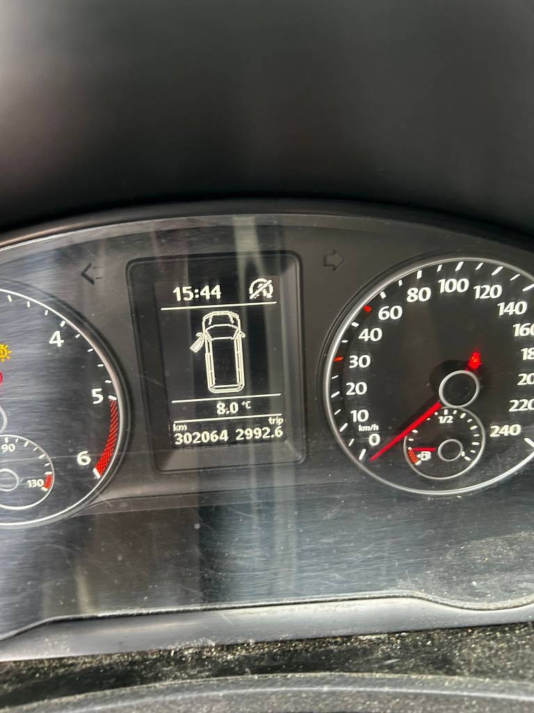 volkswagen-transporter-2xrenka,02cbb149