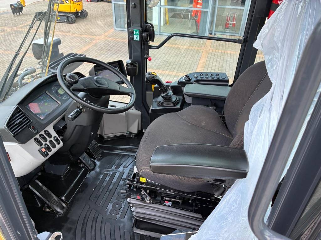 2022 Komatsu 8-49309955