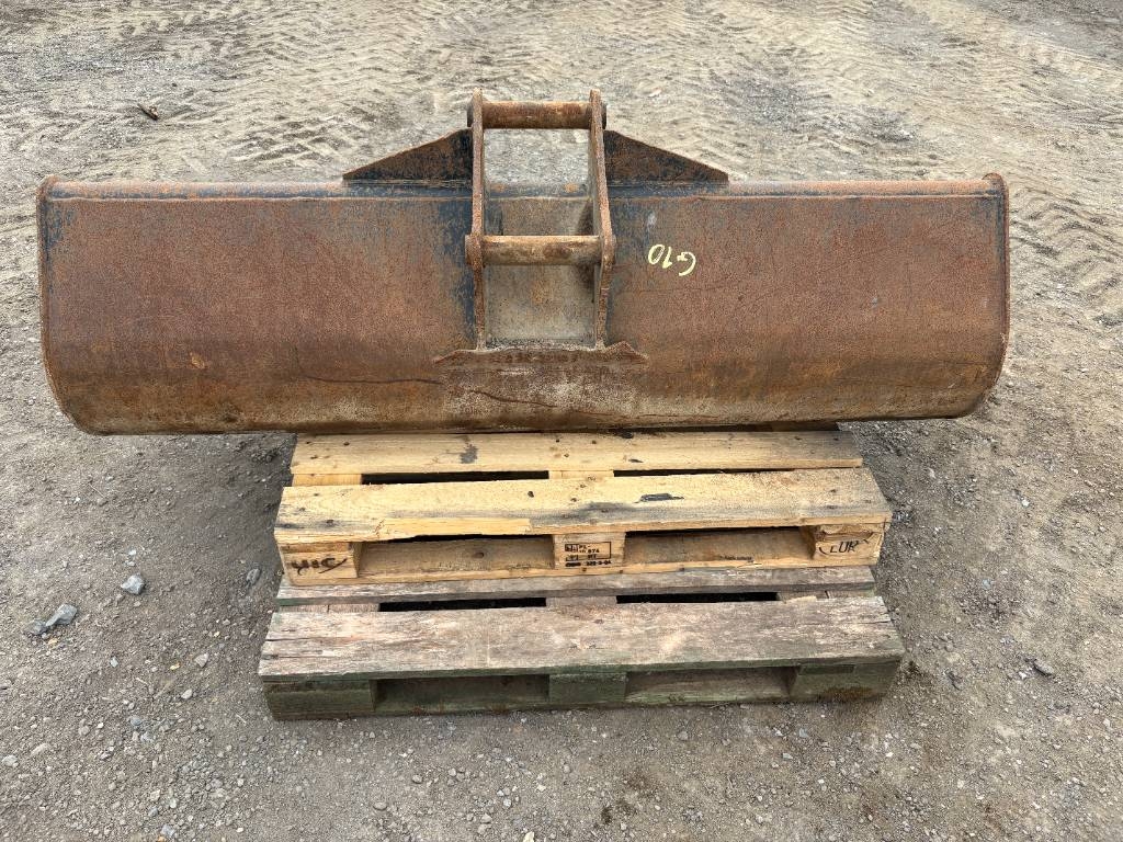 Attachment Sales Bucket