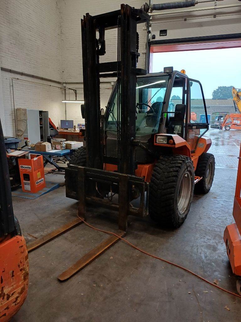 Manitou M304 Diesel Forklifts Material Handling Boels