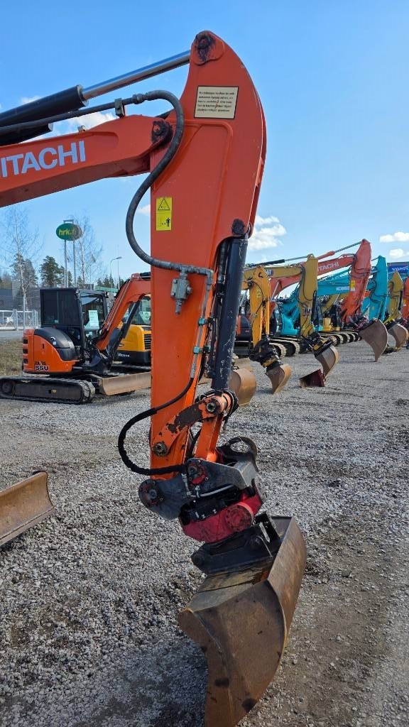 2014 Hitachi ZX48U-5A CLR