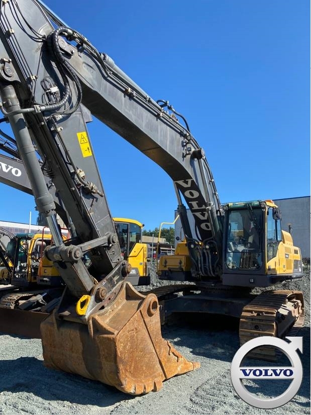 Экскаватор volvo ec380dl