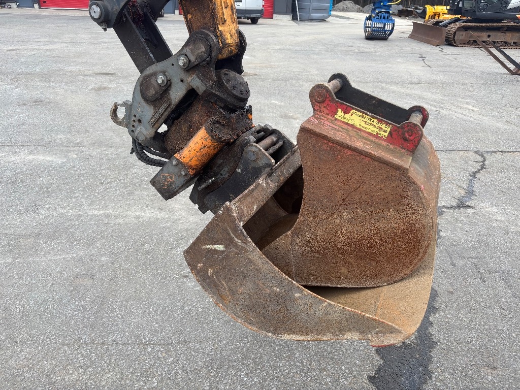 hyundai-robex-60-pyorittaja-2,18db134e