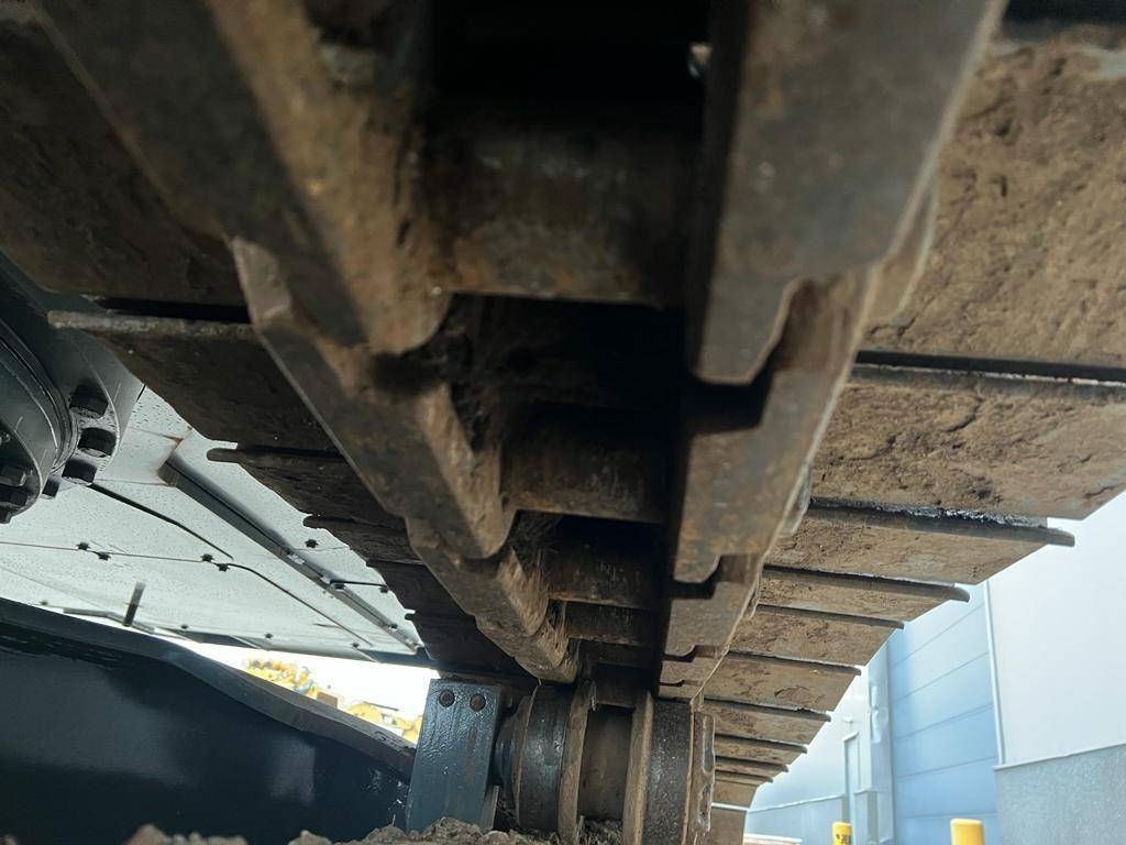 Hyundai R 210 (New / Non CE Certified)