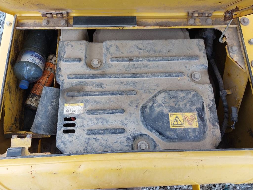 Komatsu HB365LC-3