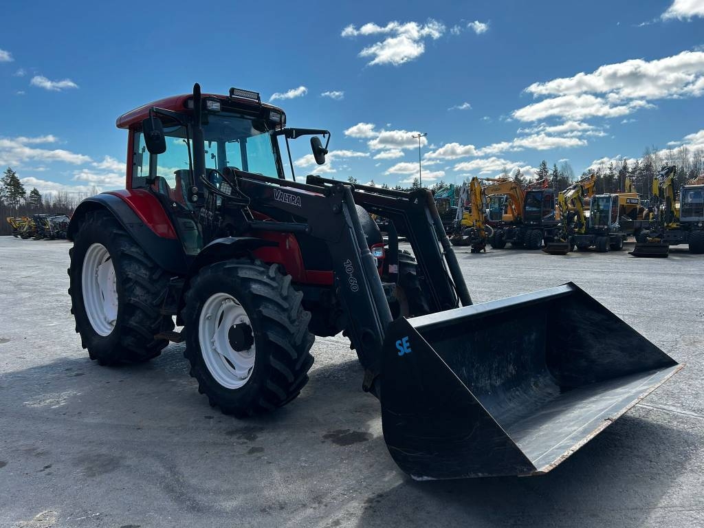 valtra-c-130-etukuormaaja-kauh,18d54bc0
