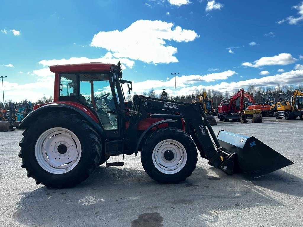 valtra-c-130-etukuormaaja-kauh,4d22ff55