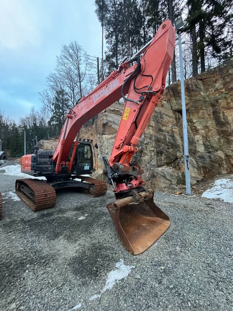 Hitachi ZX250LC-6 / Göteborg, Bandgrävare, Entreprenad