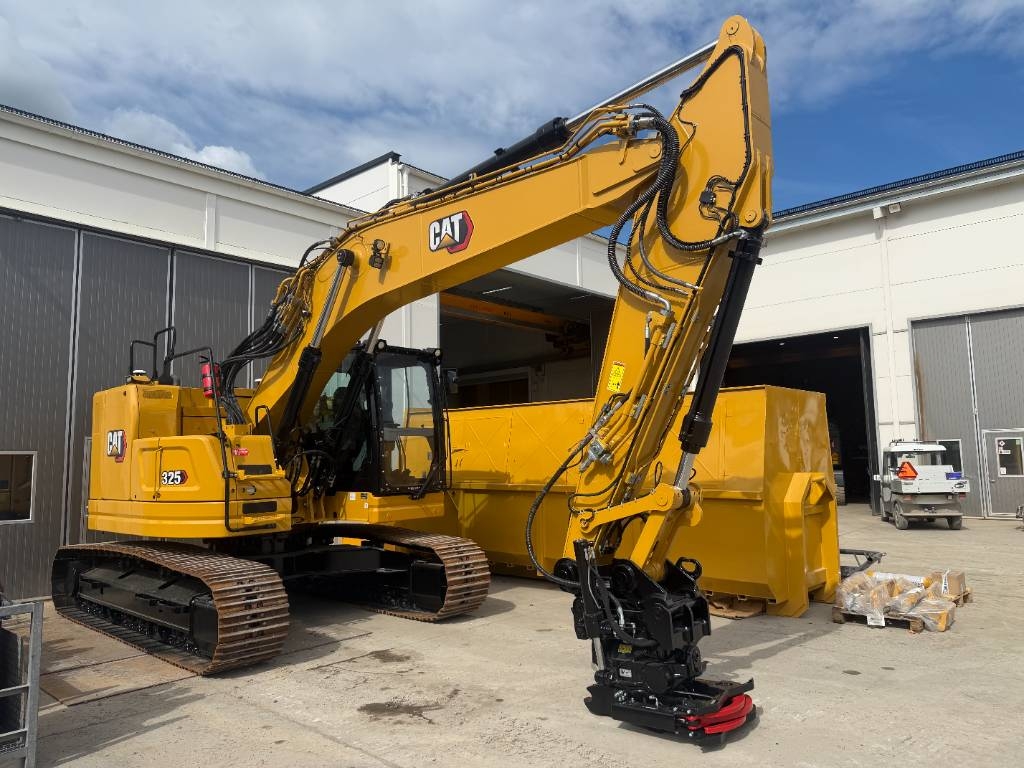 Bandgrävare CAT 325
