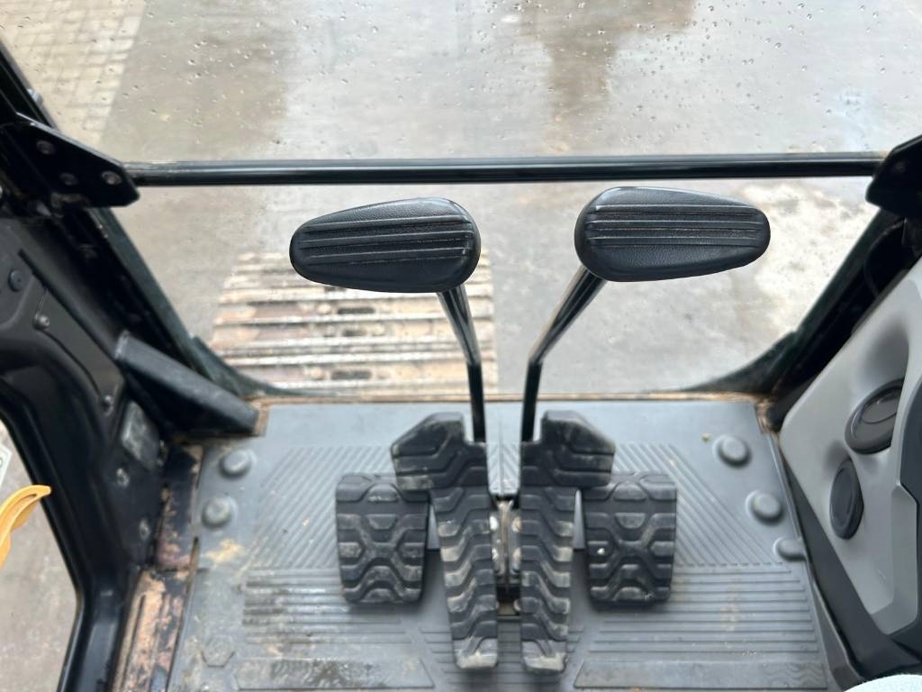 CAT 320
