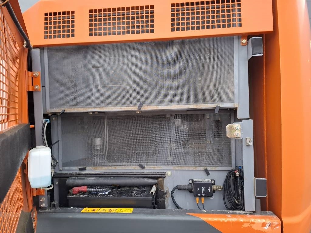 hitachi-hitachi-zx-225-us-r-lc,3d9a009f