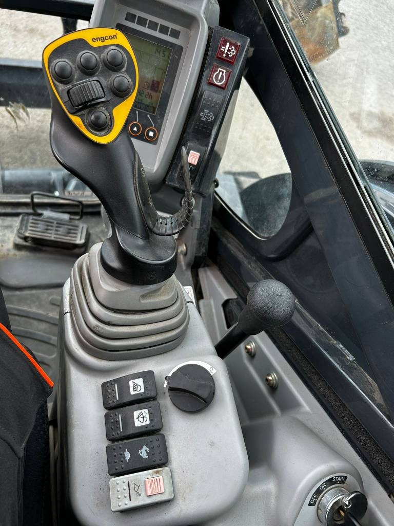 hitachi-zx-55-u-6-clr-myyty-so,258f9d32