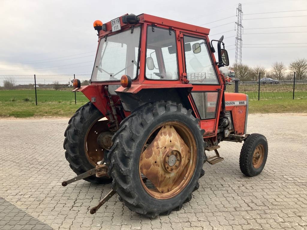Massey Ferguson 265