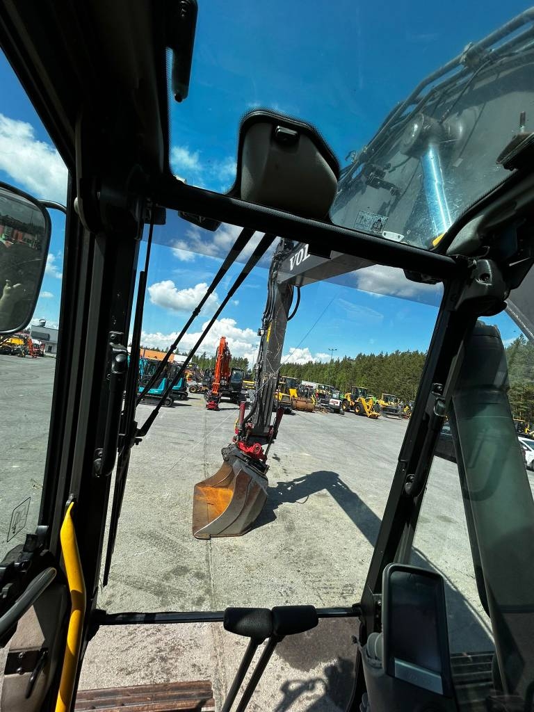 volvo-ec180dl-myyty-sold,b97061b1
