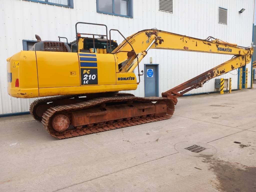 Komatsu PC210LC-10