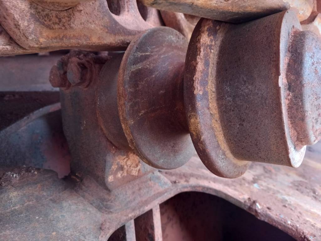 Komatsu PC210LC-10