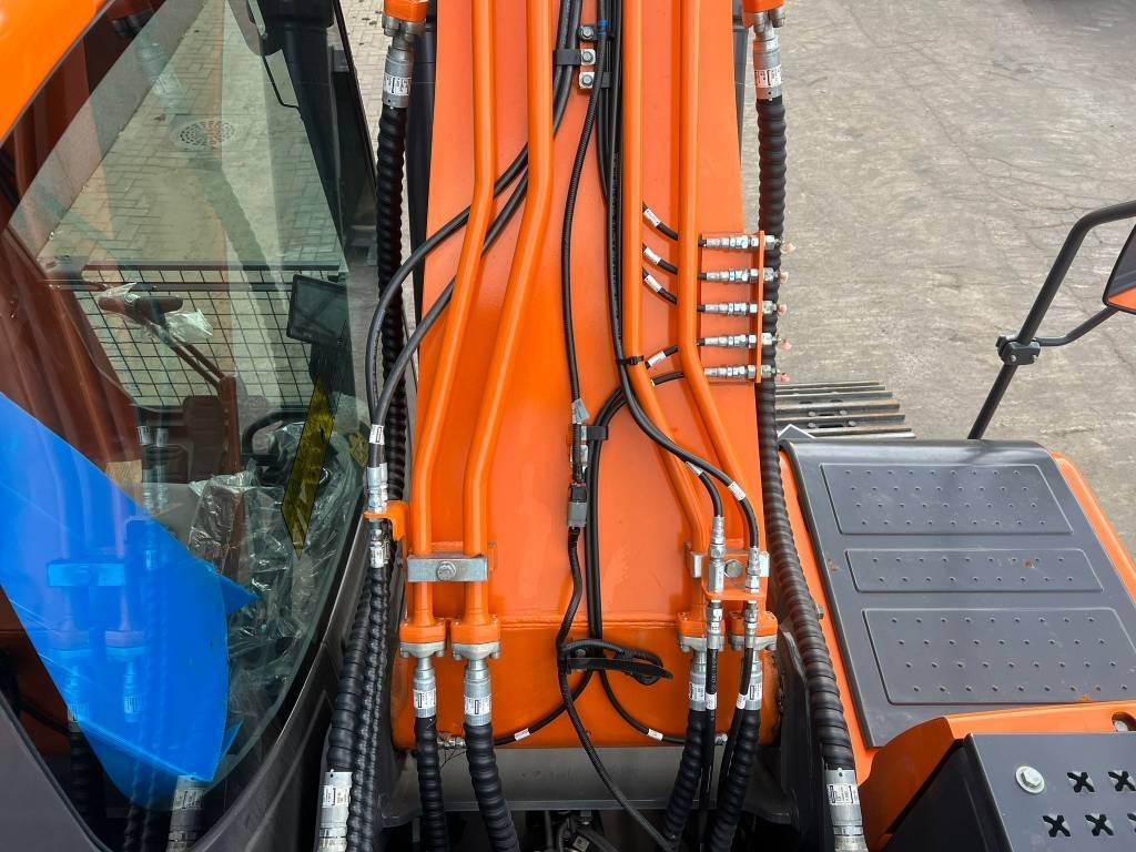 Doosan DX 225 LC-7M