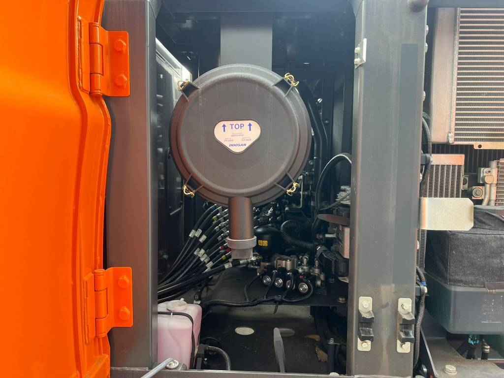 Doosan DX 225 LC-7M