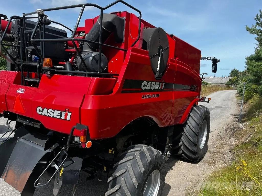 Case IH Axial Flow 8230
