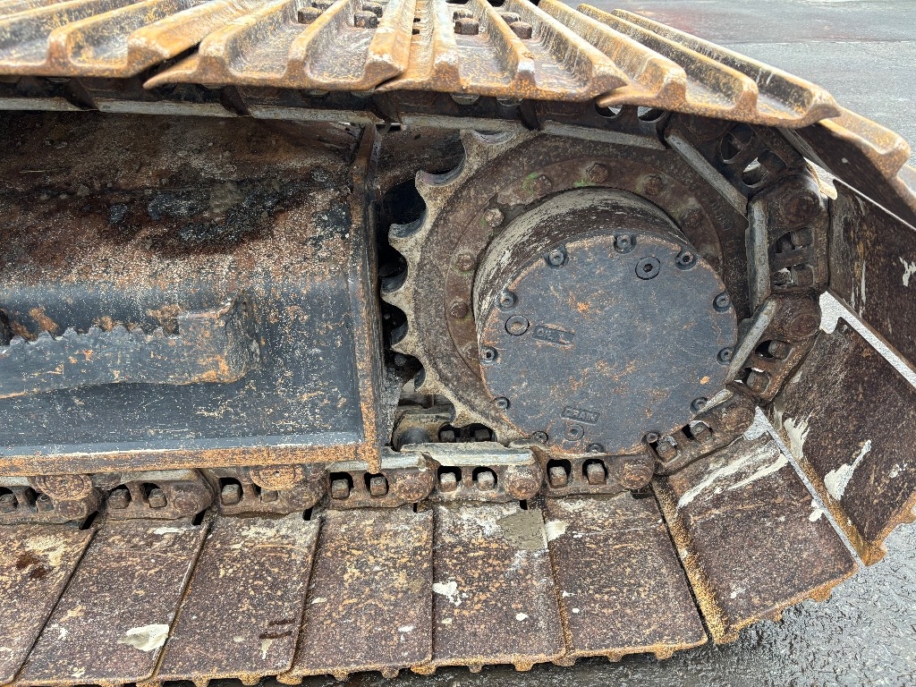 jcb-jz-140-lc-engcon-4-kauhaa,285f9559