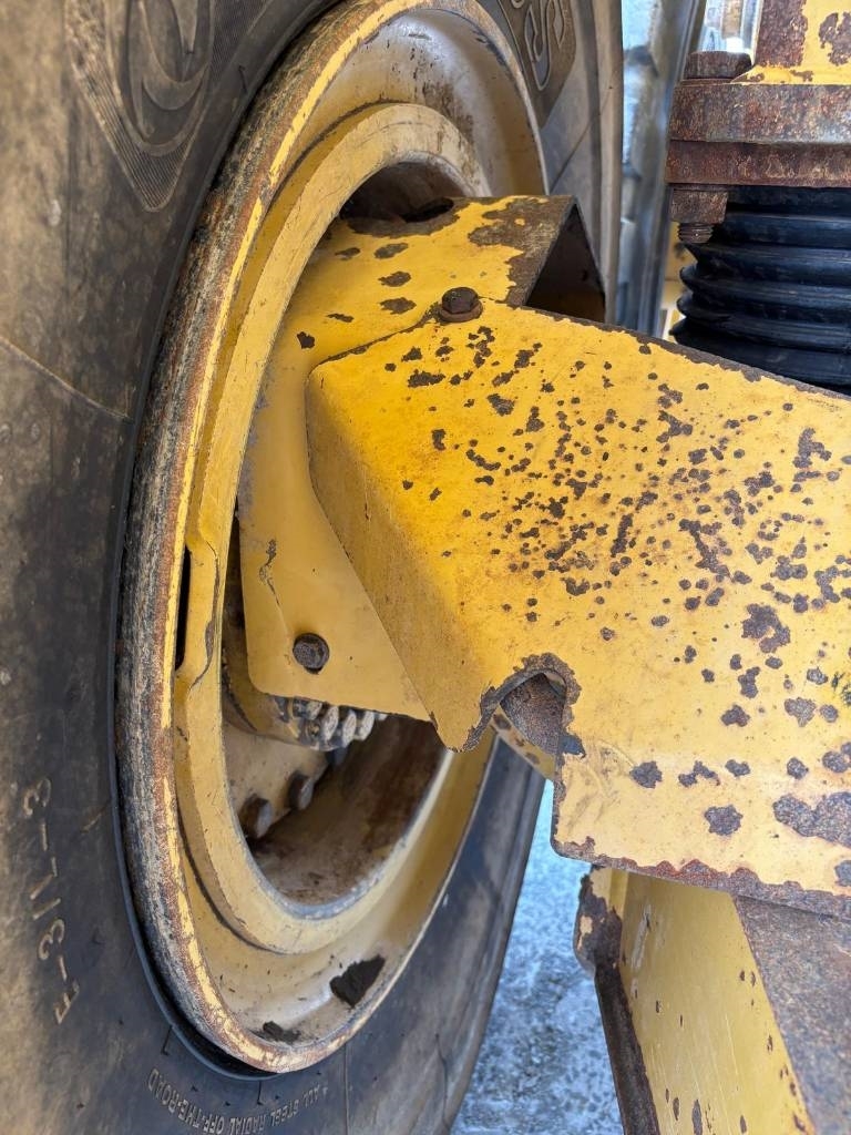 CAT 745 C