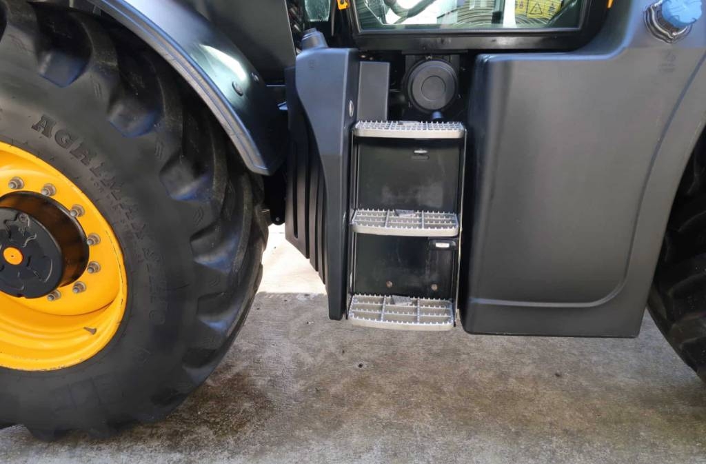 JCB 4220 iCON - thumbnail 11