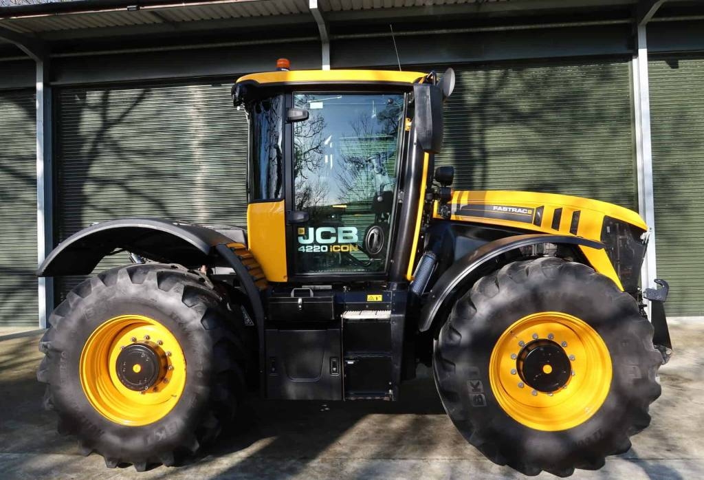 JCB 4220 iCON