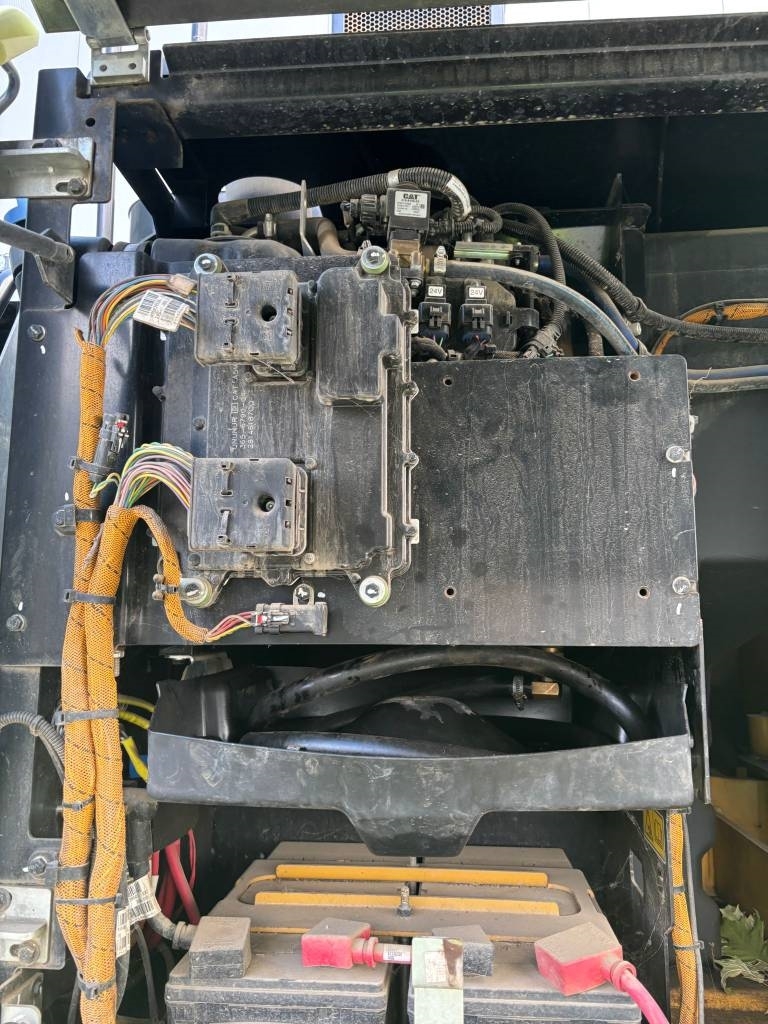 CAT M 320 F (Under Preparation)