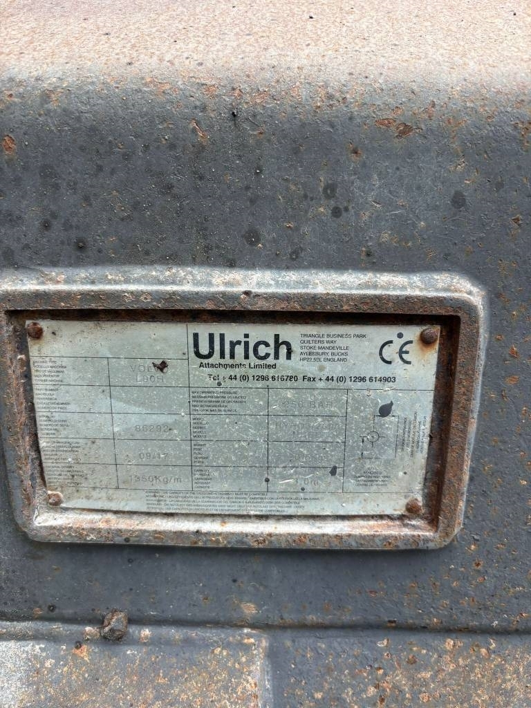 Volvo L 90 H (High tip + New tires)