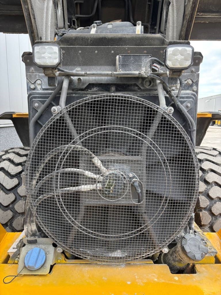 Volvo L 90 H (High tip + New tires)