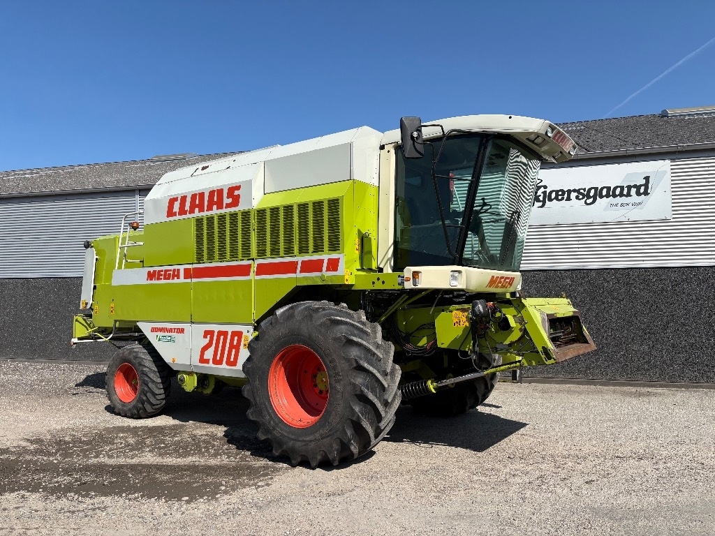 CLAAS Dominator 208 Mega